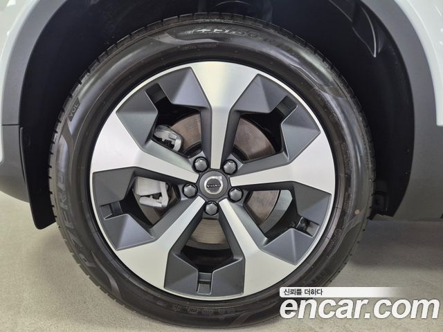 Volvo XC40 из Кореи Encar