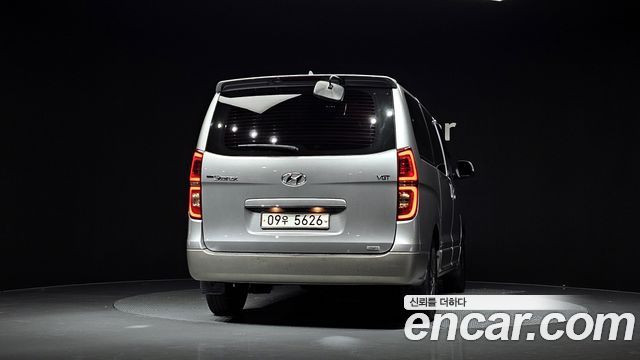 Hyundai Starex 4WD Urban 9-Seater Exclusive — пробег 93 515 км — фото 4 из 5
