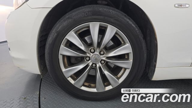 Infiniti M из Кореи Encar