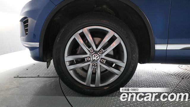 Volkswagen Touareg V6 3.0 TDI Bluemotion 7P5 — пробег 163 718 км — фото 5 из 5