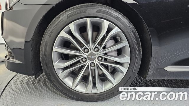 Hyundai Genesis из Кореи Encar