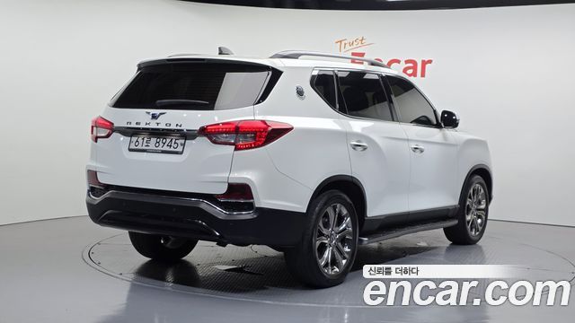 Ssangyong Rexton из Кореи Encar