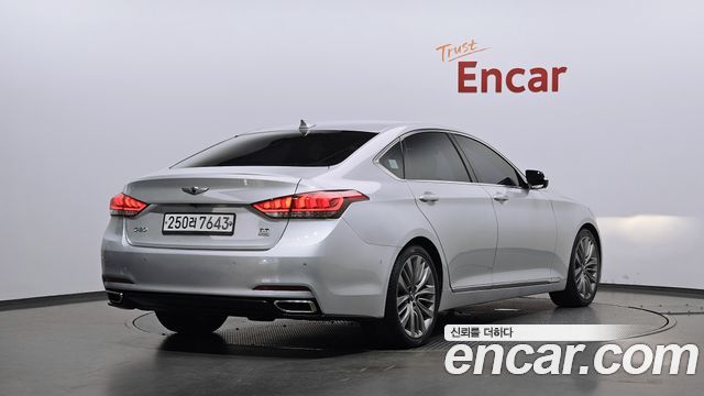 Hyundai Genesis из Кореи Encar