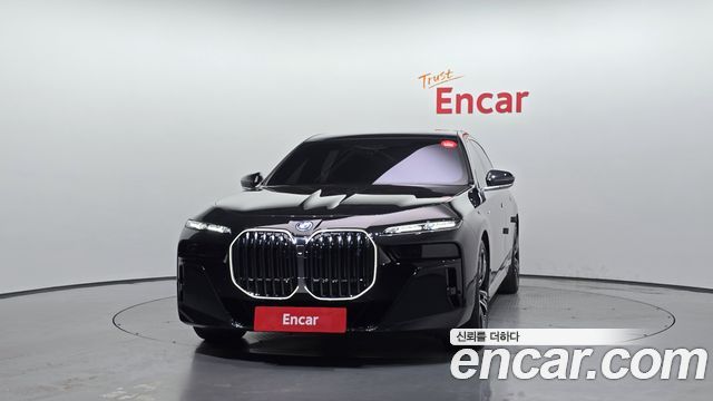 BMW i7 из Кореи Encar
