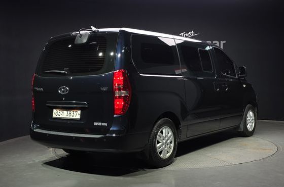 Hyundai Starex Van 5-Seater Modern — пробег 141 226 км — фото 2 из 5