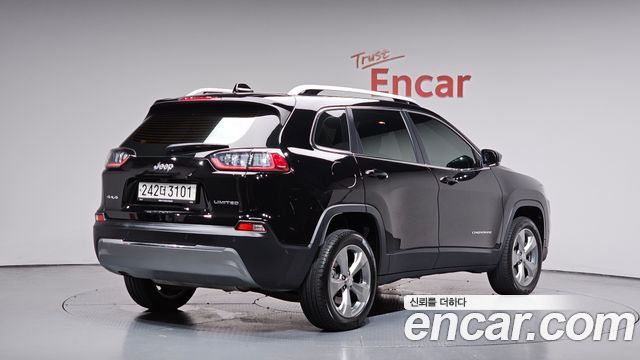 Jeep Cherokee из Кореи Encar