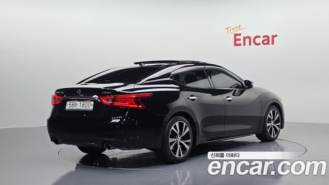 Nissan Maxima из Кореи Encar