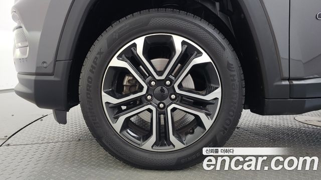 Jeep Compass из Кореи Encar