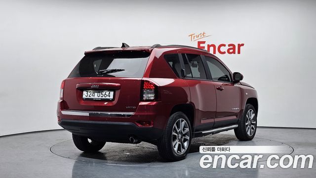Jeep Compass из Кореи Encar