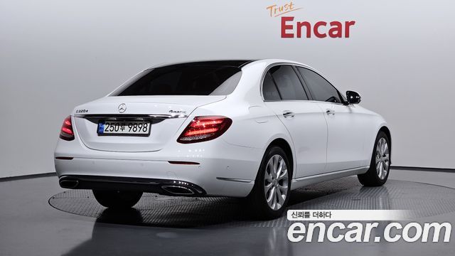 Mercedes-Benz E-Class из Кореи Encar