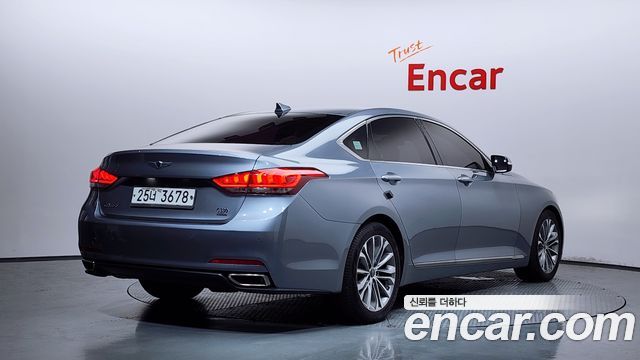 Hyundai Genesis из Кореи Encar