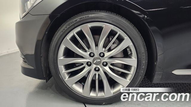 Hyundai Genesis из Кореи Encar