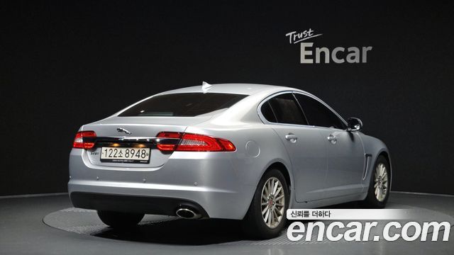 Jaguar XF 2.2D Luxury X250 — пробег 116 709 км — фото 2 из 5