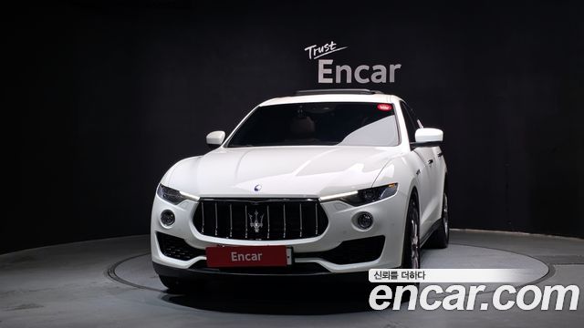 Maserati Levante из Кореи Encar