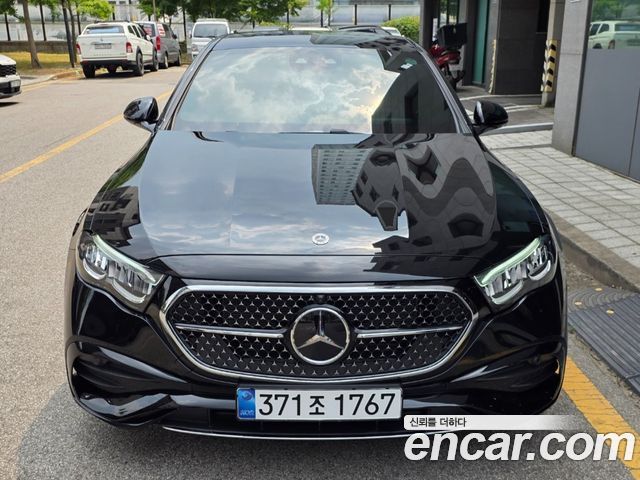 Mercedes-Benz E-Class E200 AMG Line — пробег 800 км — фото 1 из 5