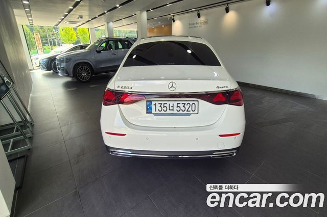 Mercedes-Benz E-Class из Кореи Encar