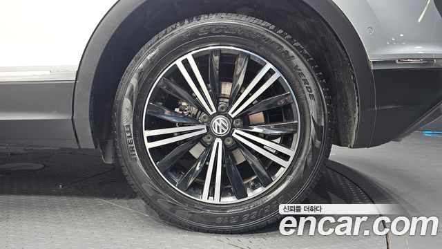 Volkswagen Tiguan из Кореи Encar