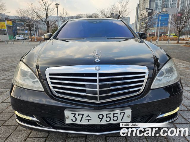 Mercedes-Benz S-Class S500L BlueEFFICIENCY — пробег 189 300 км — фото 1 из 5
