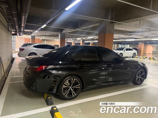 BMW 3-Series 320i M Sport — пробег 4 570 км — фото 3 из 5