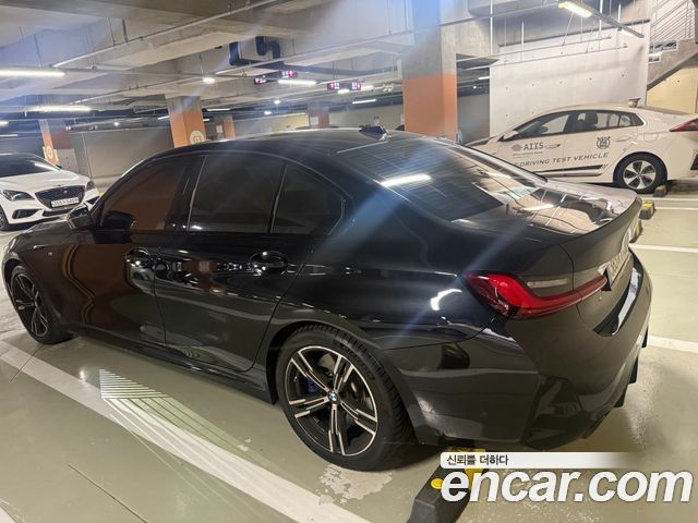 BMW 3-Series 320i M Sport — пробег 4 570 км — фото 5 из 5