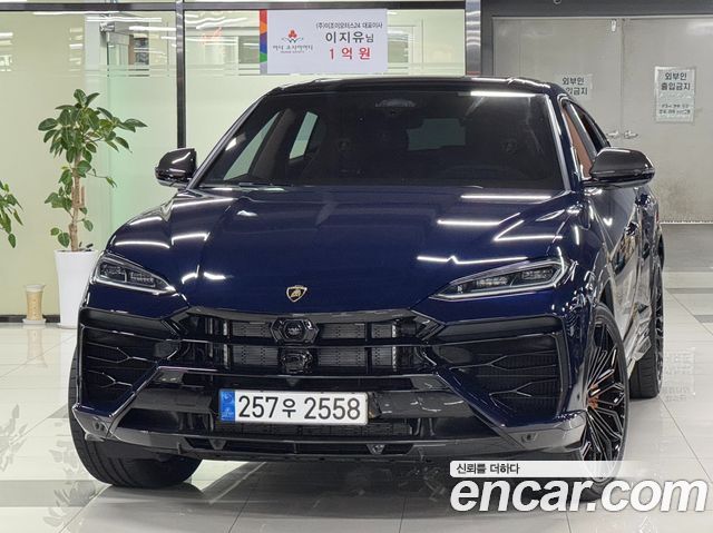Lamborghini Urus из Кореи Encar