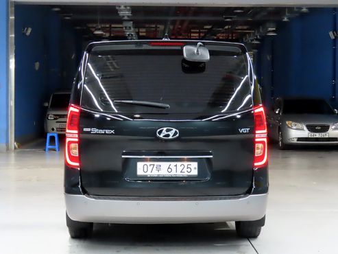 Hyundai Starex Urban 9-Seater Exclusive — пробег 157 969 км — фото 3 из 5