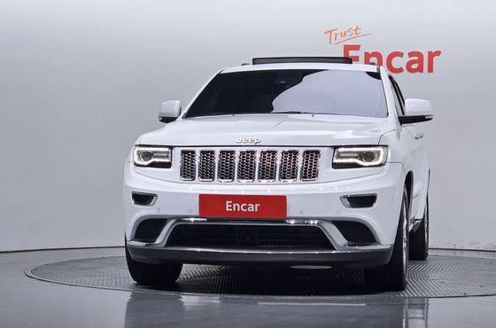 Jeep Cherokee 3.0 Diesel Overland Summit WK2 — пробег 92 423 км — фото 3 из 5