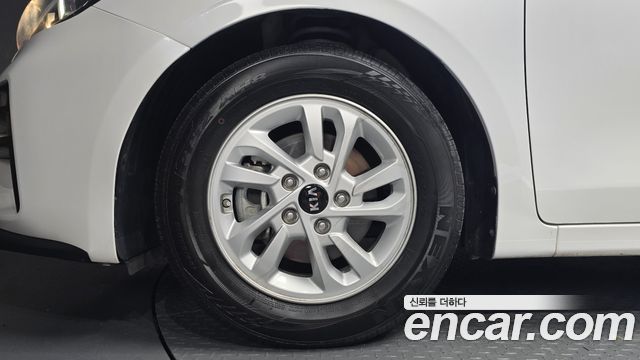 Kia K3 из Кореи Encar