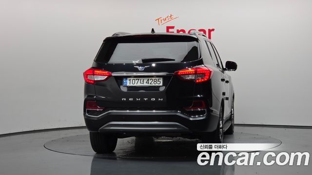Ssangyong Rexton из Кореи Encar