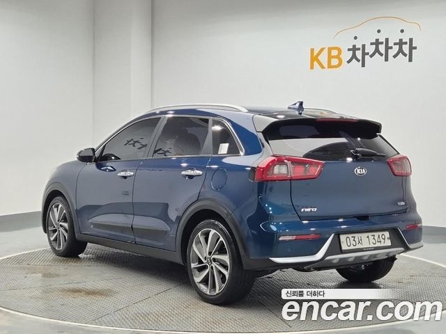 Kia Niro Noblesse — пробег 54 000 км — фото 2 из 5