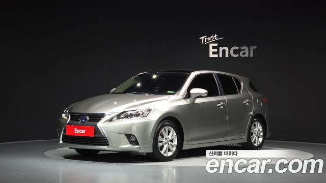 Lexus CT200h 1.8 Supreme ZWA10 — пробег 122 082 км — фото 1 из 5