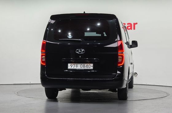 Hyundai Starex Van 5-Seater Smart — пробег 127 578 км — фото 4 из 5