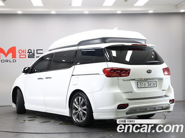 Kia Carnival 7-Seater Hi-Limousine President — пробег 182 181 км — фото 4 из 5