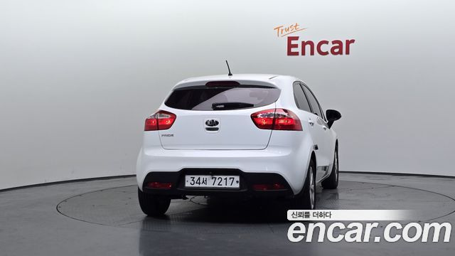 Kia pride из Кореи Encar