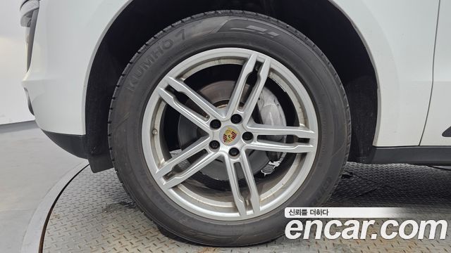 Porsche Macan из Кореи Encar
