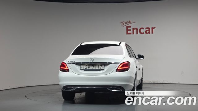 Mercedes-Benz C-Class из Кореи Encar