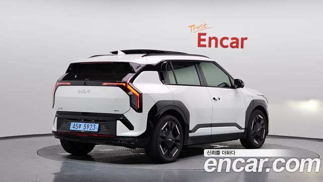 Kia EV3 из Кореи Encar