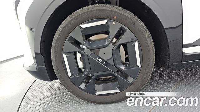 Kia EV3 из Кореи Encar