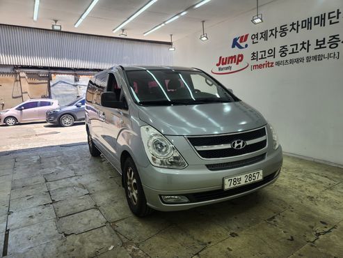 Hyundai Starex 12-Seater Wagon CVX Luxury — пробег 250 200 км — фото 3 из 5