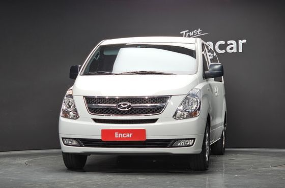 Hyundai Starex 12-Seater Wagon CVX Luxury — пробег 176 483 км — фото 3 из 5