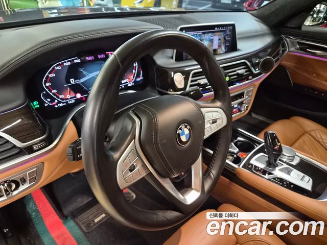 BMW 7-Series 740Li xDrive Design Pure Excellence — пробег 70 130 км — фото 4 из 5