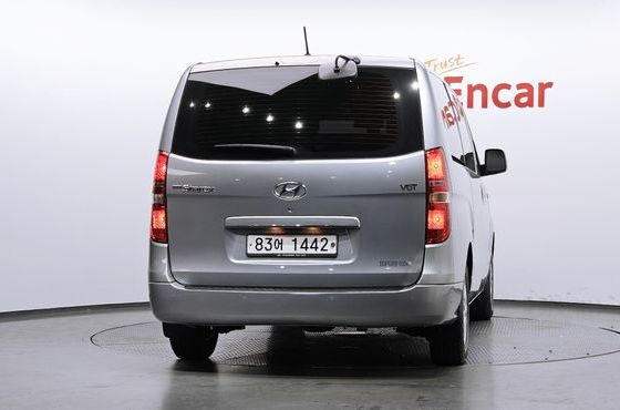 Hyundai Starex Van 5-Seater Modern — пробег 138 009 км — фото 4 из 5