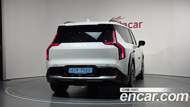 Kia EV9 из Кореи Encar