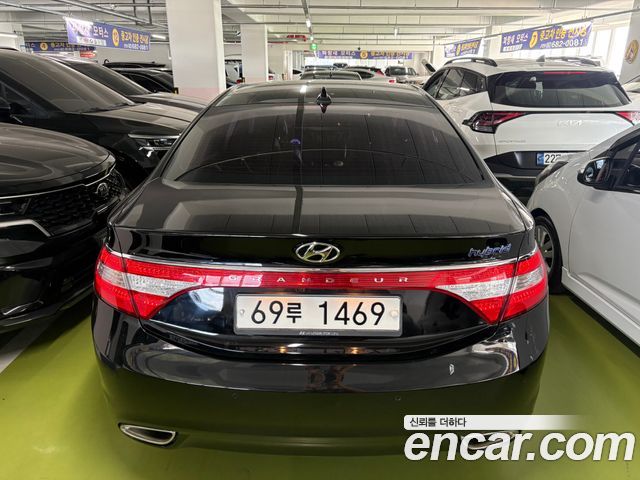 Hyundai Grandeur Premium — пробег 119 444 км — фото 4 из 5