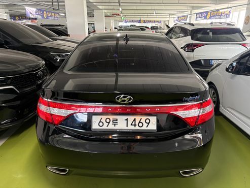 Hyundai Grandeur Premium — пробег 119 444 км — фото 4 из 5