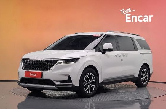 Kia Carnival Gasoline 11-Seater Prestige — пробег 68 471 км — фото 1 из 5