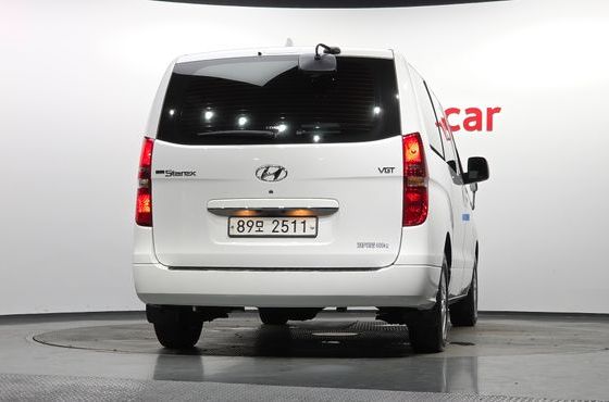 Hyundai Starex Van 5-Seater Modern — пробег 209 182 км — фото 4 из 5