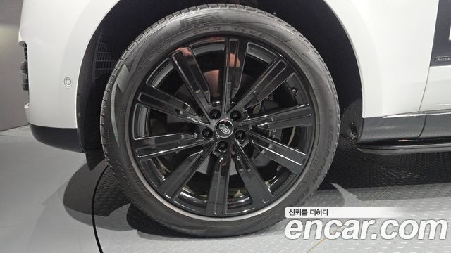 Land Rover Range Rover P530 Autobiography Long Wheel Base — пробег 102 440 км — фото 5 из 5