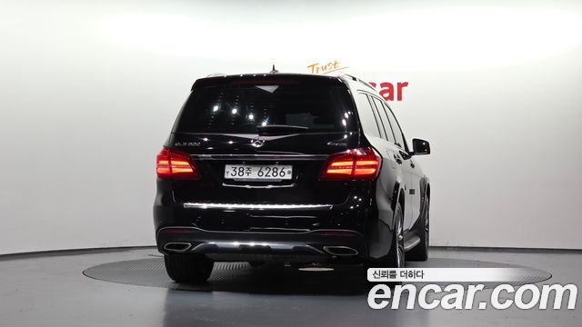 Mercedes-Benz GLS-Class GLS500 4MATIC — пробег 233 350 км — фото 4 из 5