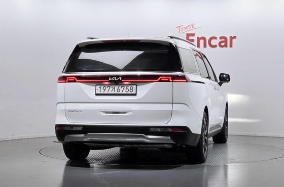 Kia Carnival Gasoline 9-Seater Signature — пробег 17 403 км — фото 4 из 5